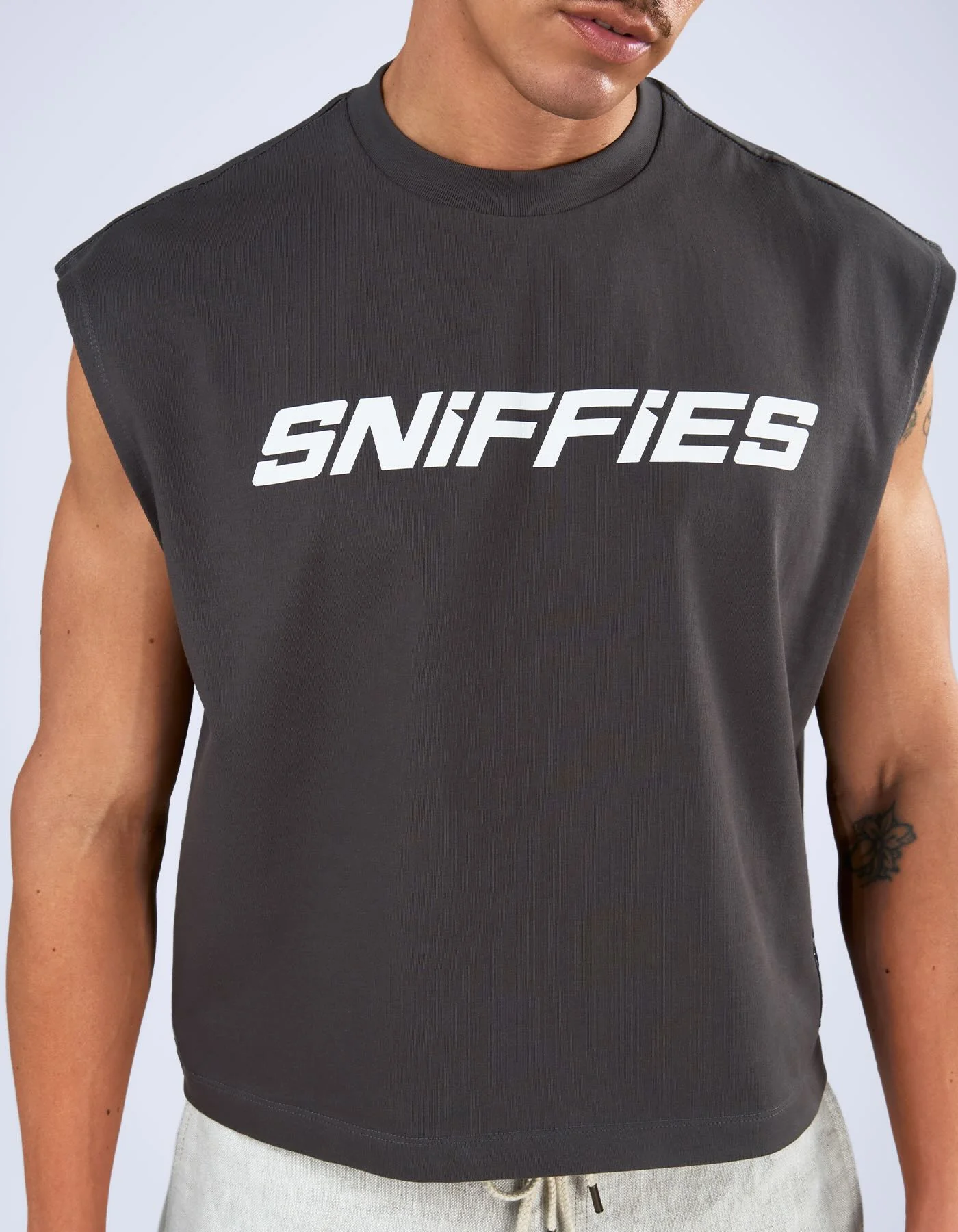 Cruising Club Crop Muscle Tank - Washed Black - Image 3