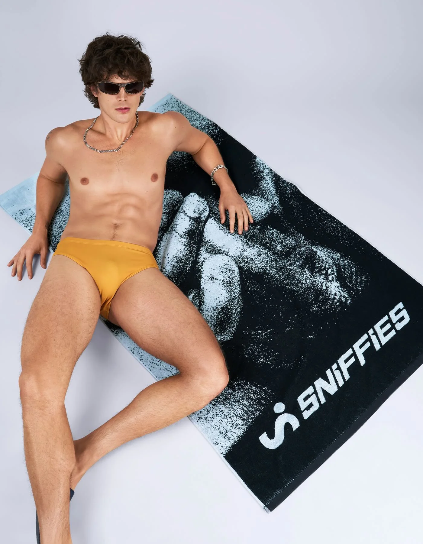 Sit On It Towel - Black/Blue - Image 4