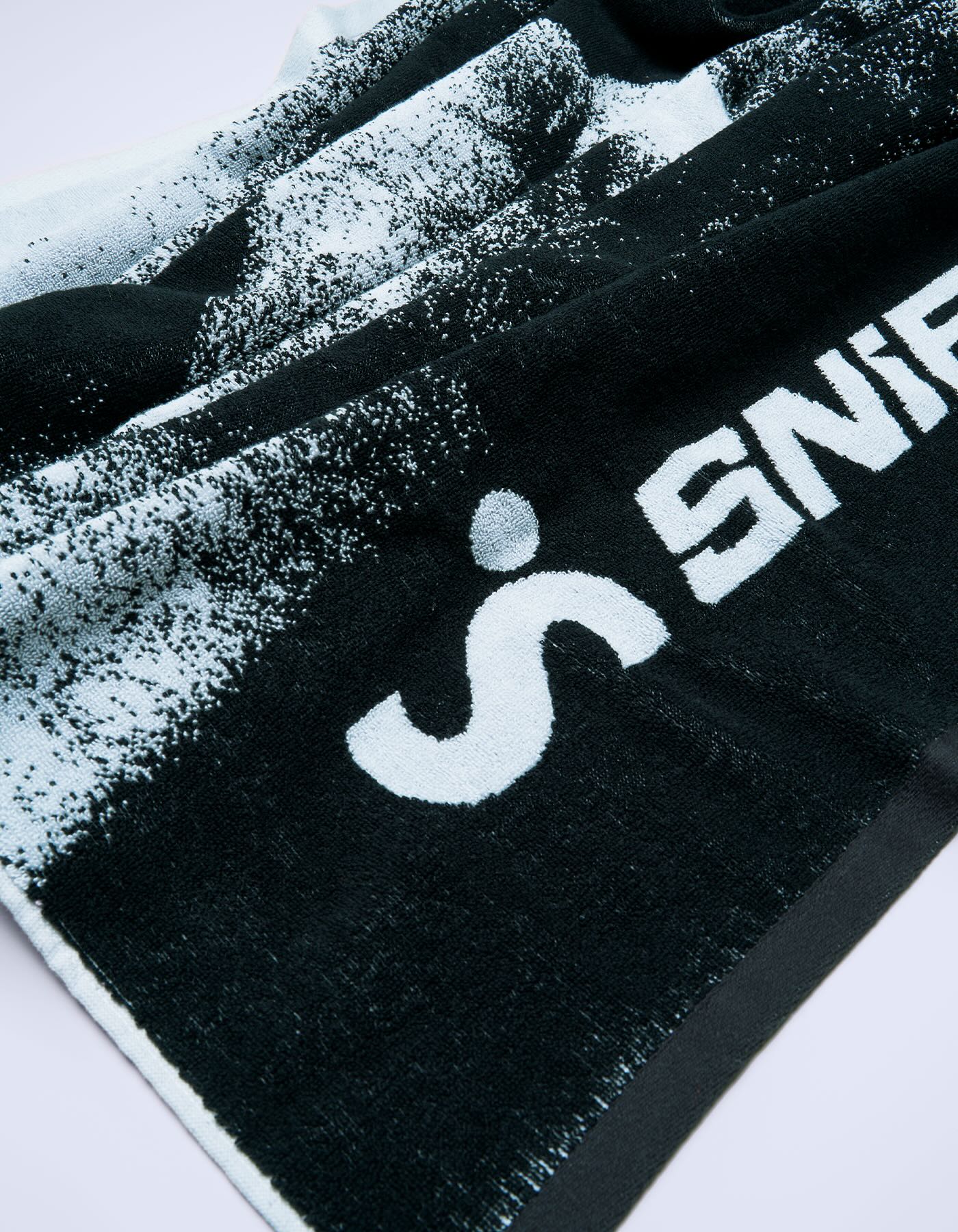 Sit On It Towel - Black/Blue - Image 7